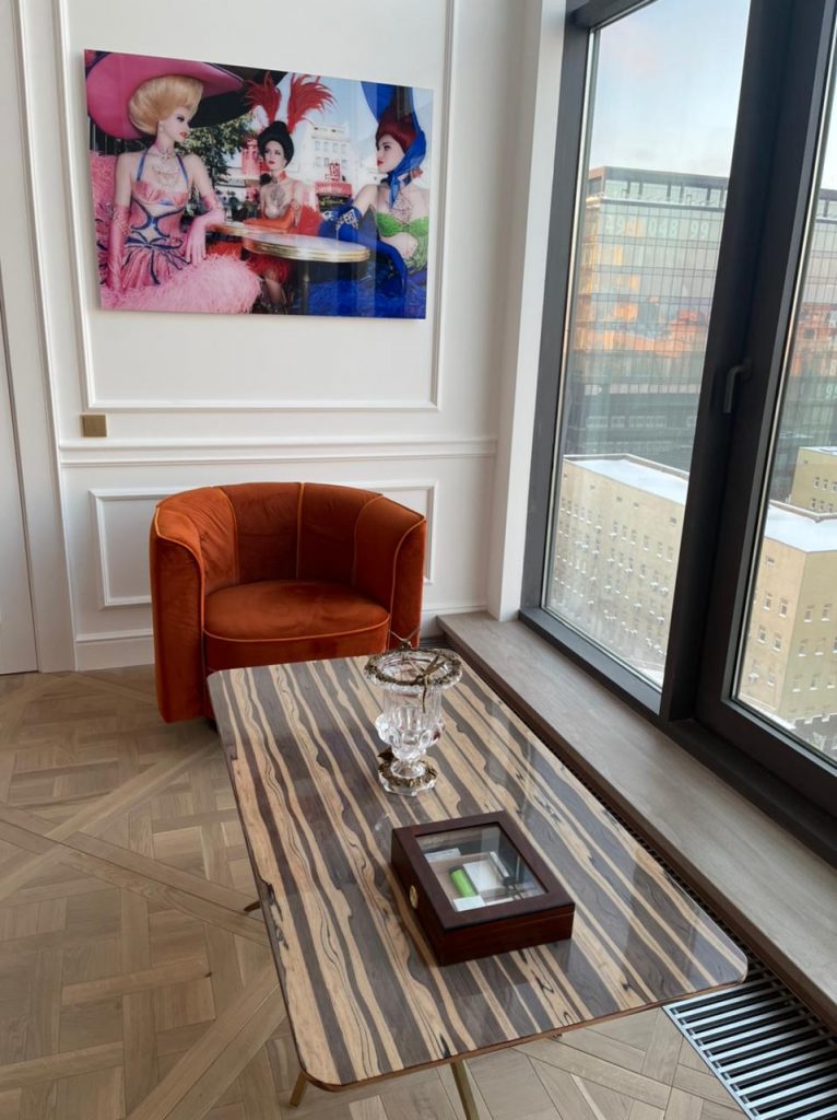 1b456f2b 6075 4cf3 b157 a98bfc5a6407 766x1024