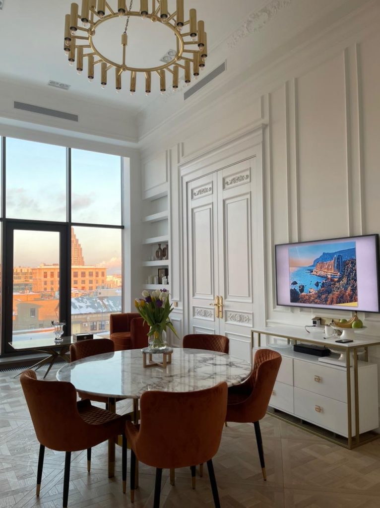 67548c2d b40f 40fc 8abf bb7192e78ec0 766x1024