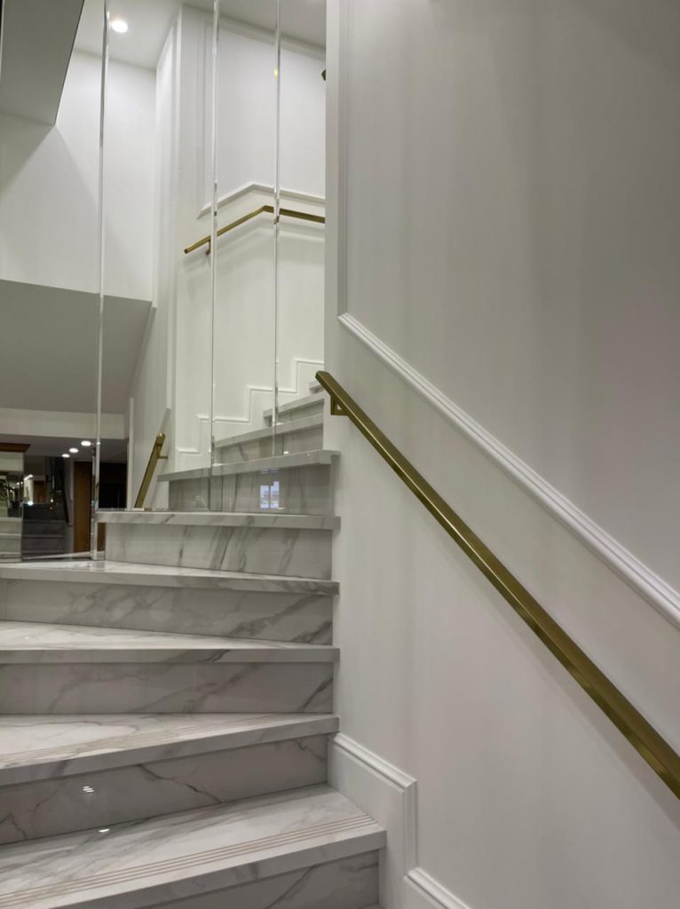 A5e3d462 a6f3 49c6 be5f d767966c919b 766x1024