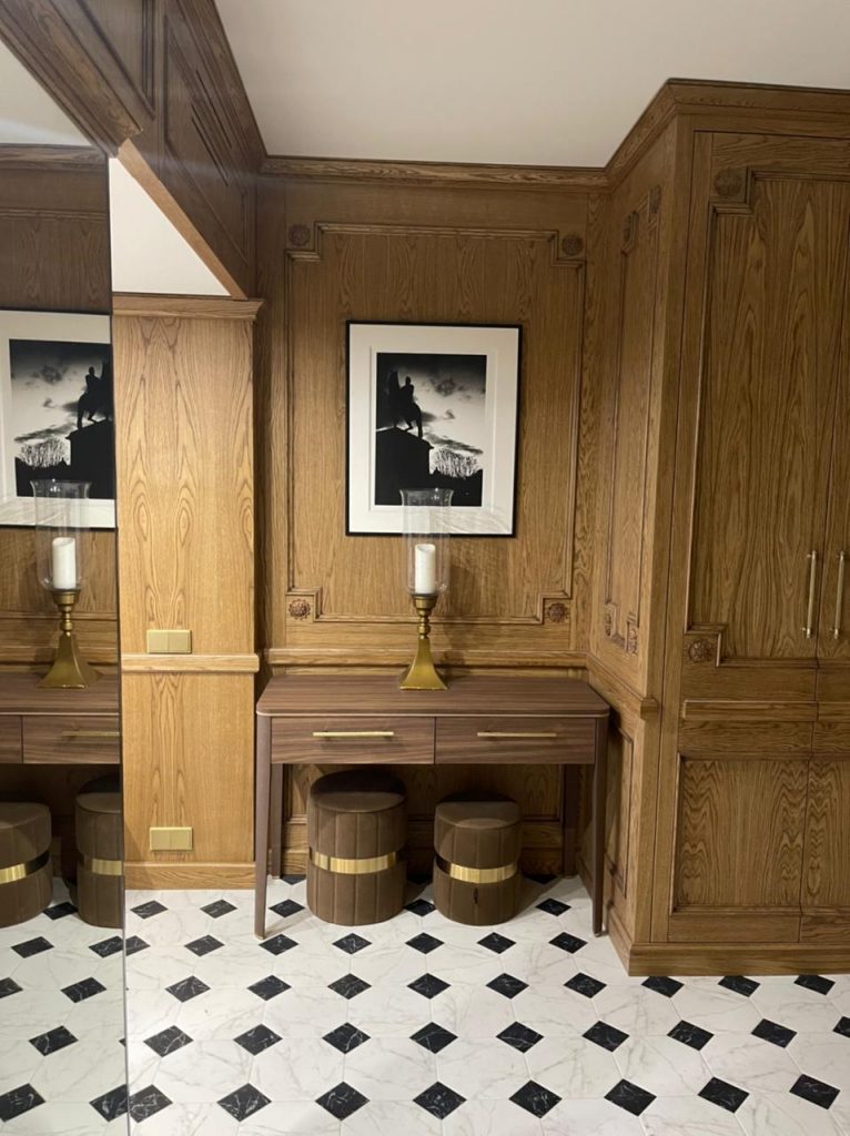 Fdc3d63d 176e 4435 abf3 4d5cec703375 766x1024